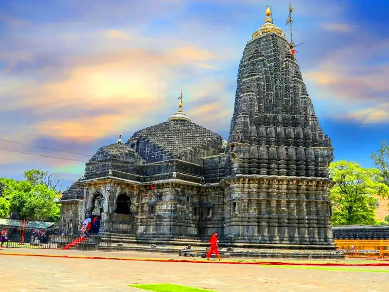 Pune to Nashik cab service route